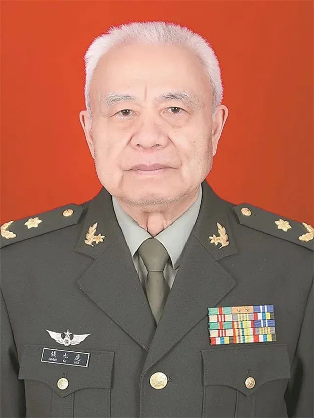 谁是钱七虎？“消失”16年“修长城”，还在珠海搞出“天下第一爆”！