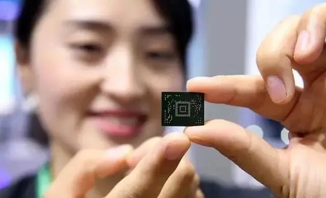 如果我国军备芯片只有14nm，美国则是5nm，战场上差距在哪里呢？